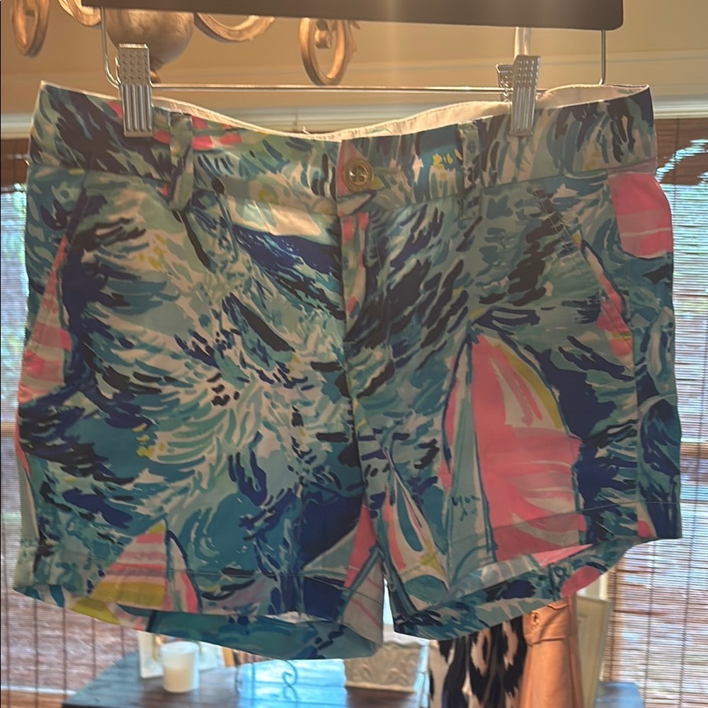 Lilly Pulitzer Women's Blue and Pink Shorts